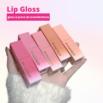 Transfer-Proof Lip Gloss